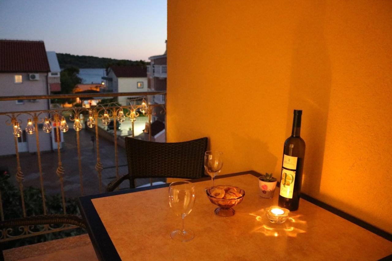 Apartments Marina Vodice Exteriör bild